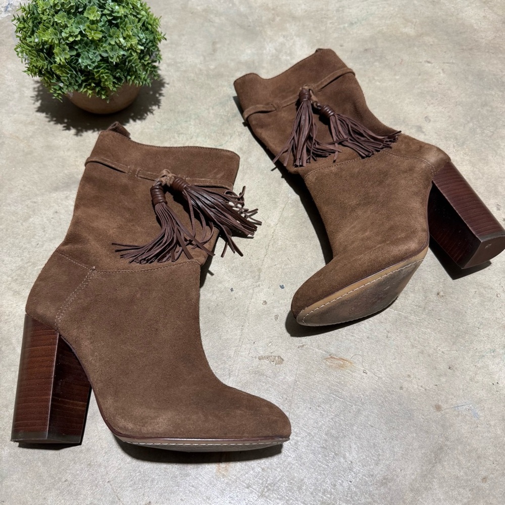 Vince Camuto Brown Leather Suede Tassel Boots Size 6.5 High Heel Fringe Festival